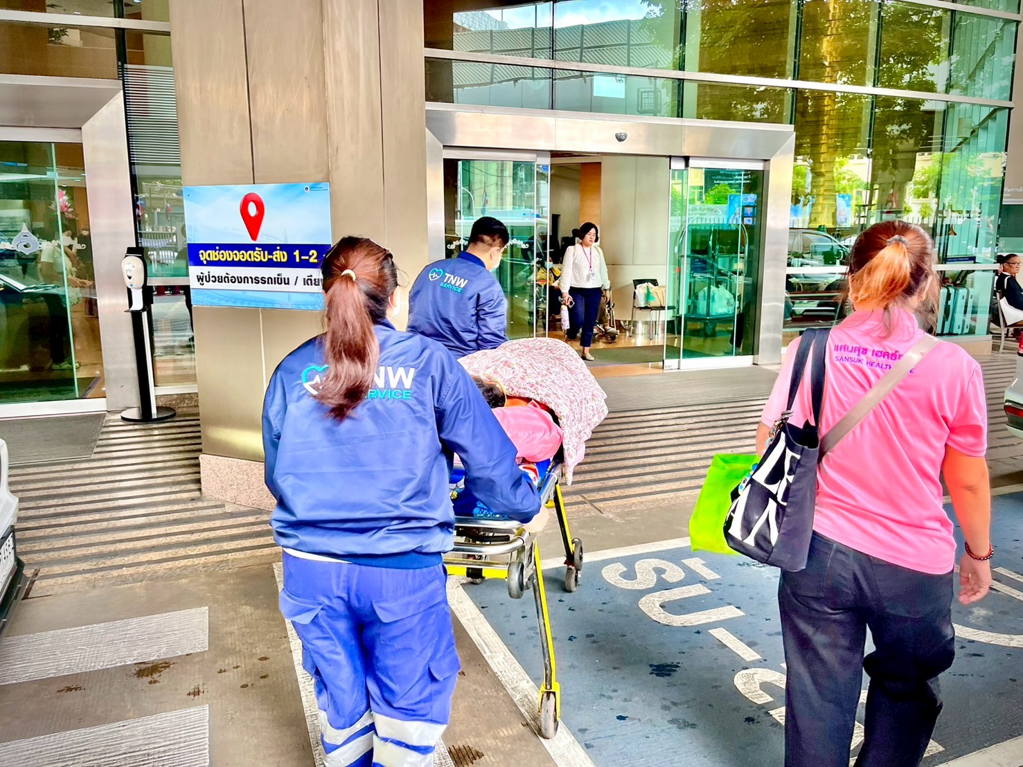 LINE_ALBUM_31168_251114_3